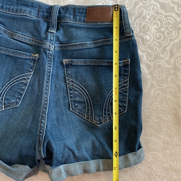 Size 3 Hollister shorts - Picture 12 of 16